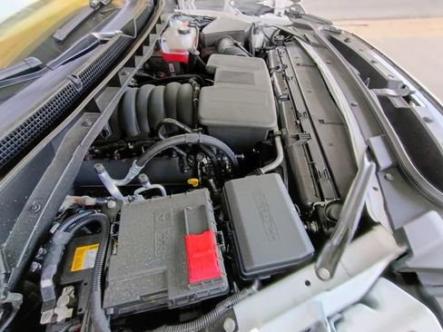 Used 2025 GMC Yukon Denali w/ LPO, Floor Liner Package RWD image 82