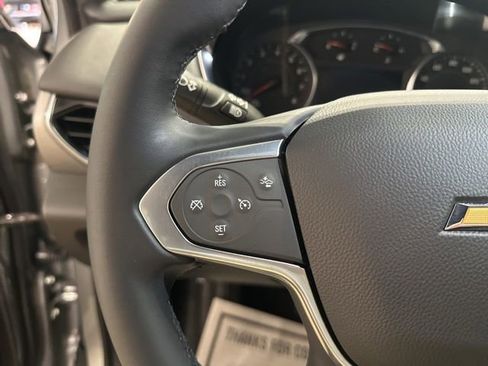 Used 2023 Chevrolet Traverse LT FWD image 18