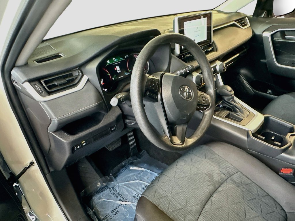 Used 2025 Toyota RAV4 XLE w/ Convenience Package FWD image 9