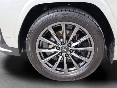 Used 2024 Lexus LX 600 F Sport AWD/4WD image 33
