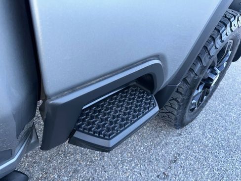 Used 2025 Chevrolet Silverado 2500 LT w/ Trail Boss Package image 16