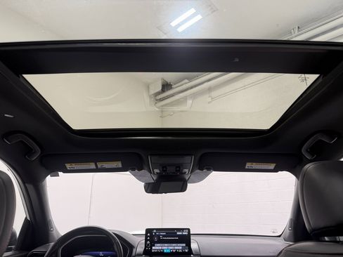 Used 2025 Honda Pilot Black Edition image 38