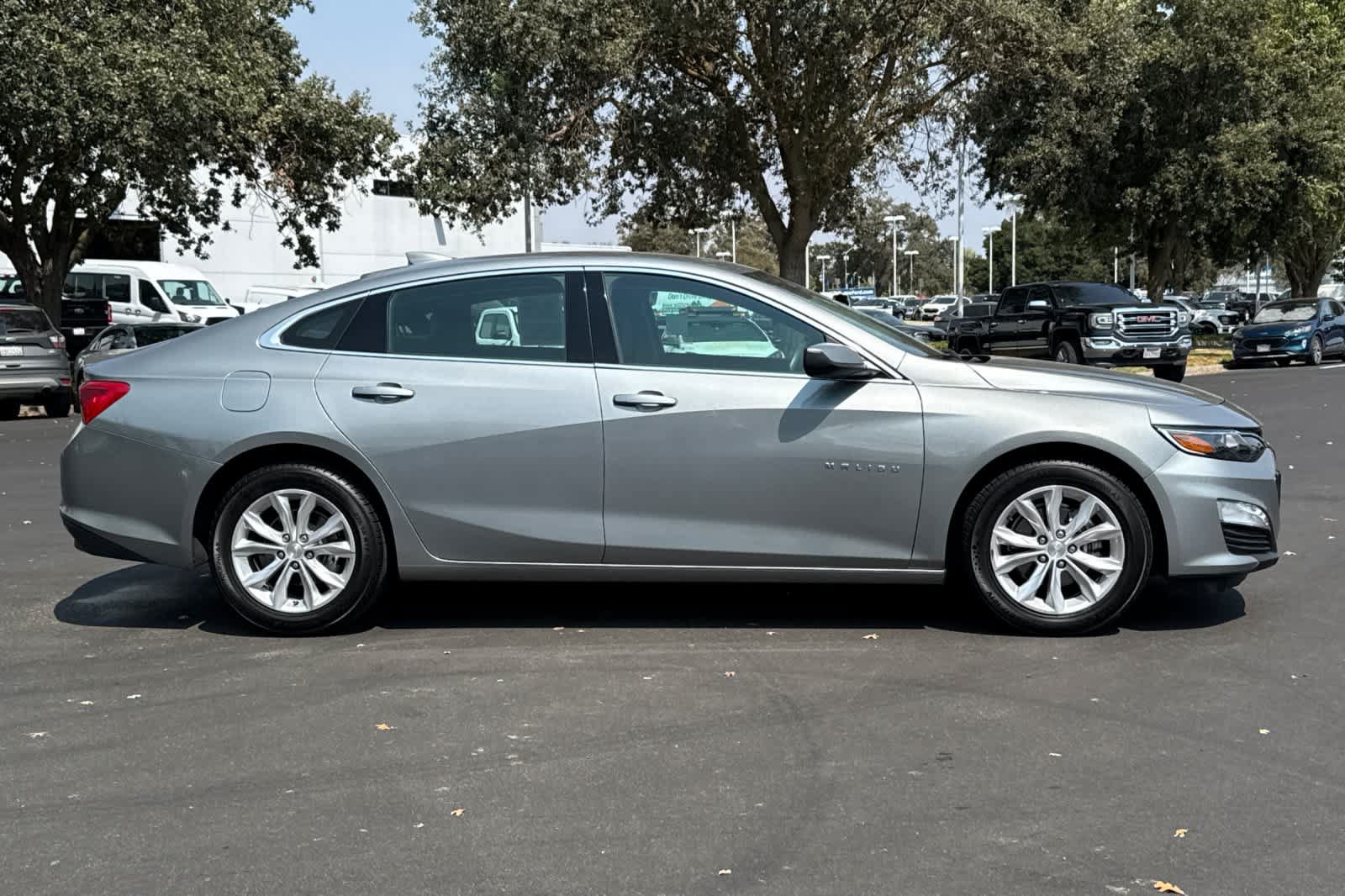 Used 2024 Chevrolet Malibu LT FWD image 8