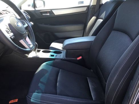 Used 2017 Subaru Legacy 2.5i Premium AWD/4WD image 6