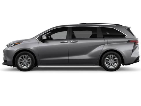 New 2026 Toyota Sienna XLE FWD image 3