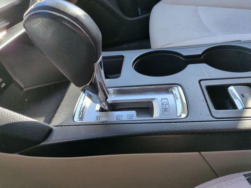 Used 2018 Subaru Outback 2.5i Premium image 25