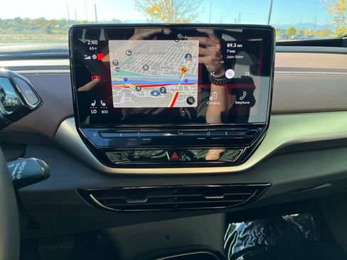 Certified 2023 Volkswagen ID.4 Pro image 12