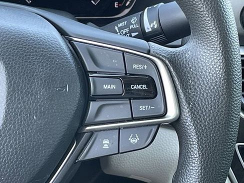 Used 2019 Honda Accord EX image 13