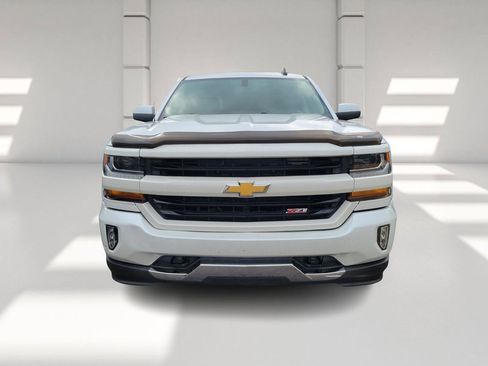 Used 2018 Chevrolet Silverado 1500 LT w/ All Star Edition image 2