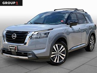 Used 2022 Nissan Pathfinder Platinum w/ Cargo Package FWD video 1