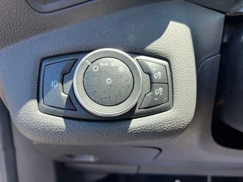Used 2015 Ford Escape SE w/ SE Chrome Package FWD image 10
