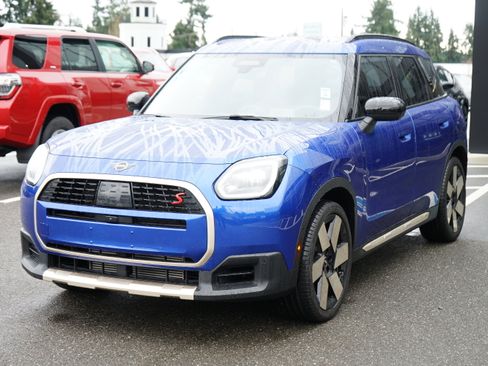 Used 2025 MINI Cooper Countryman S w/ Comfort Package Max image 7