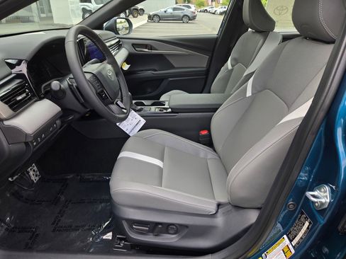Certified 2026 Toyota Camry SE FWD image 15