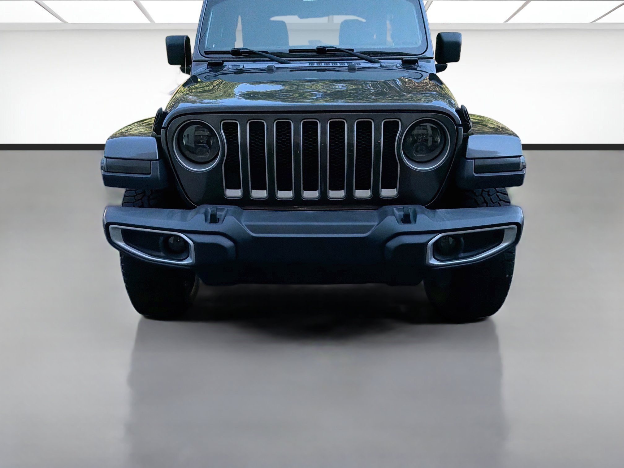 Used 2021 Jeep Wrangler Unlimited Sahara AWD/4WD image 2