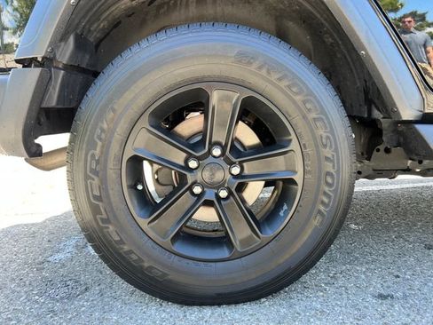 Used 2023 Jeep Wrangler Unlimited Sport AWD/4WD image 14