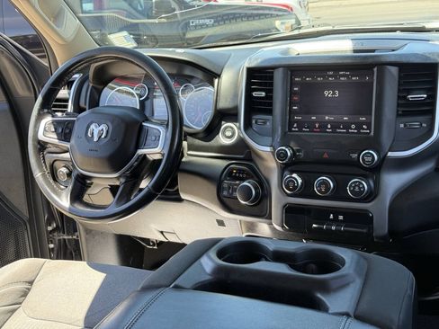 Used 2019 RAM 1500 Big Horn AWD/4WD image 5