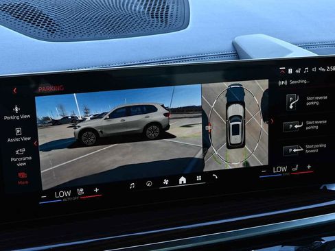 New 2026 BMW X5 xDrive50e w/ Premium Package image 11