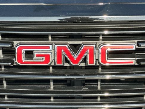 Certified 2023 GMC Terrain SLT w/ Elevation Edition FWD image 38
