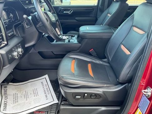 Used 2024 GMC Sierra 2500 AT4 w/ AT4 Premium Plus Package AWD/4WD image 4