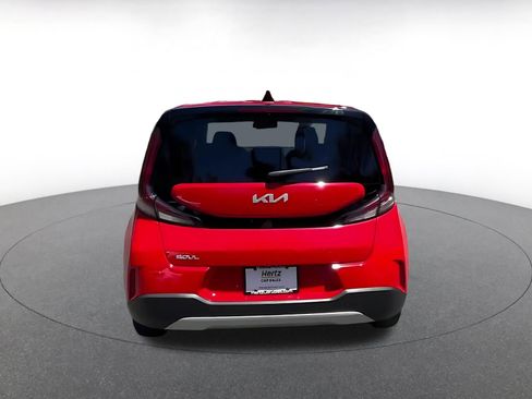 Used 2025 Kia Soul LX w/ LX Technology Package FWD image 12