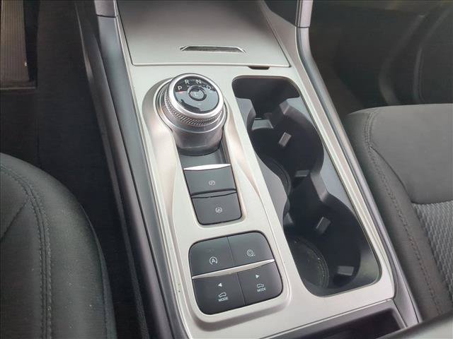 Used 2024 Ford Explorer XLT RWD image 12