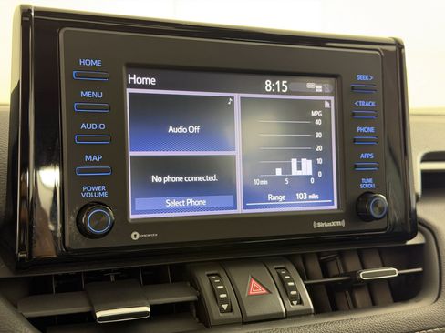 Used 2020 Toyota RAV4 XLE Premium FWD image 20