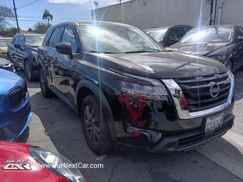 Used 2022 Nissan Pathfinder S w/ Cargo Package FWD image 5