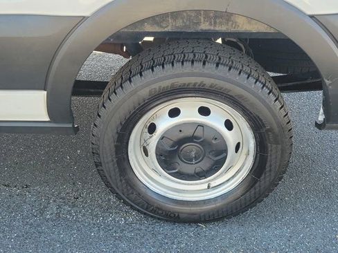 Used 2023 Ford Transit 250 148 High Roof image 5