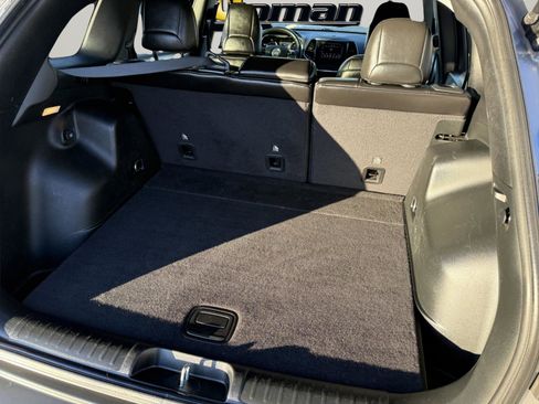 Used 2019 Jeep Cherokee Latitude Plus image 27