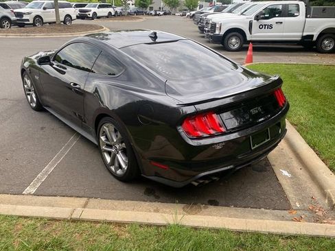 Used 2022 Ford Mustang GT Premium w/ Equipment Group 401A RWD image 31