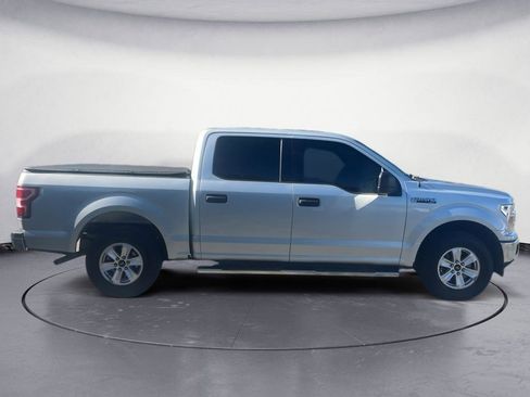 Used 2018 Ford F150 XLT image 4