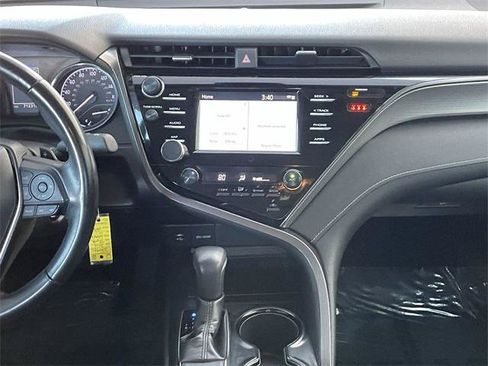 Certified 2019 Toyota Camry SE w/ Carpet Mat Package FWD image 24