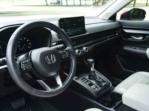 Used 2024 Honda CR-V EX-L image 16