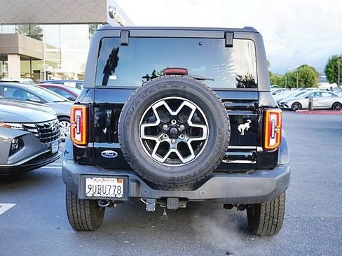 Used 2025 Ford Bronco Outer Banks image 9