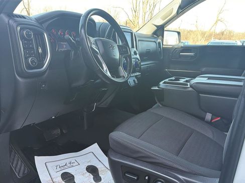 Used 2021 Chevrolet Silverado 1500 RST image 13