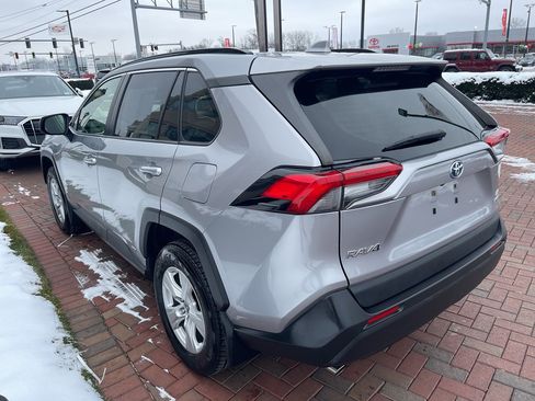 Used 2020 Toyota RAV4 LE image 13