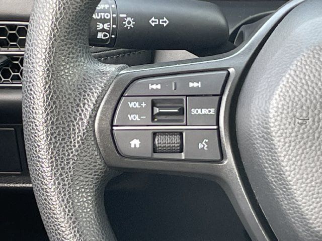 Used 2025 Honda HR-V LX image 12