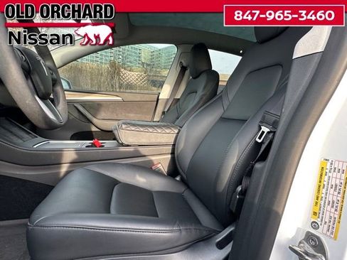 Used 2024 Tesla Model Y Performance image 11