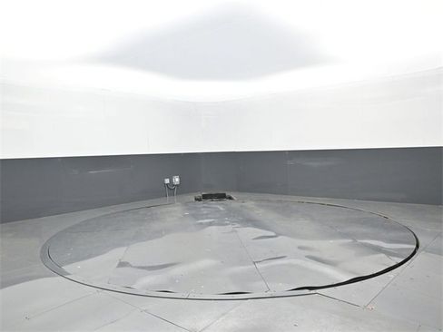 Used 2025 RAM ProMaster 2500 w/ Storage Group image 18