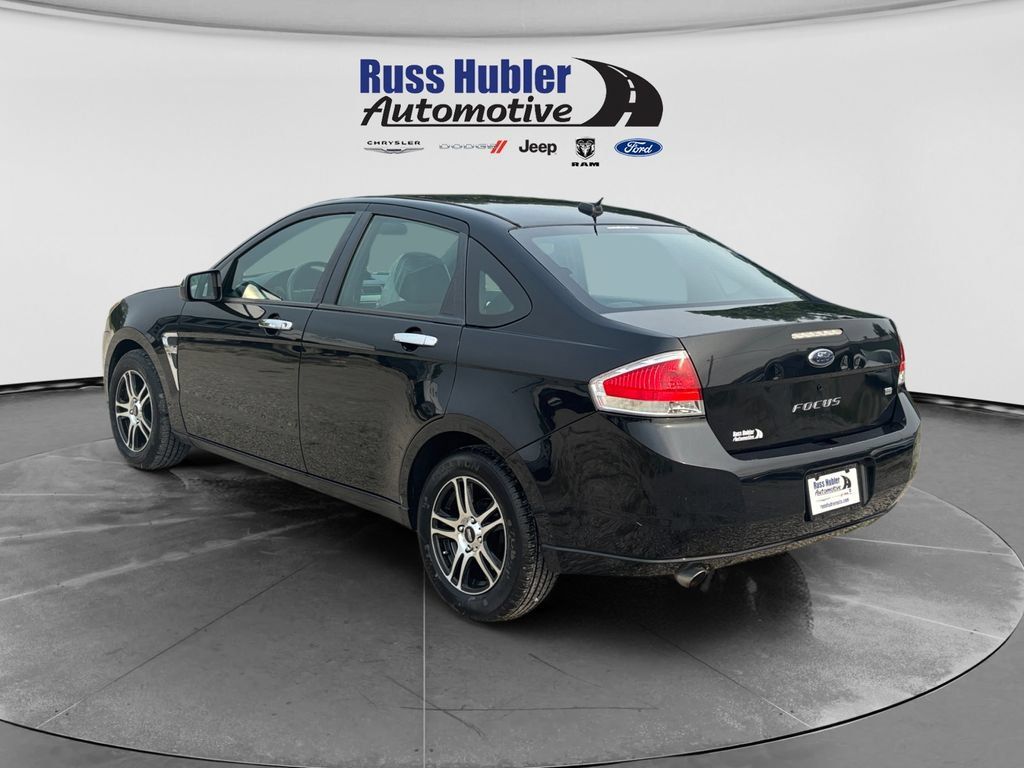 Used 2008 Ford Focus Sedan FWD image 3