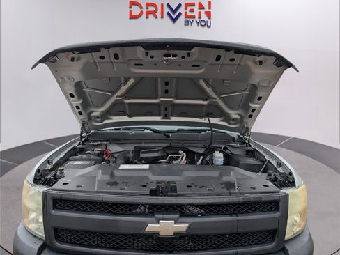 Used 2010 Chevrolet Silverado 1500 W/T RWD image 24