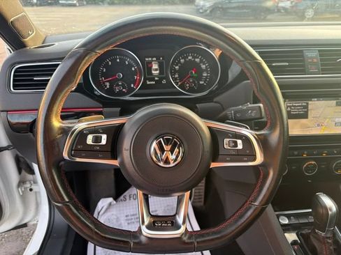 Used 2017 Volkswagen Jetta GLI FWD image 12