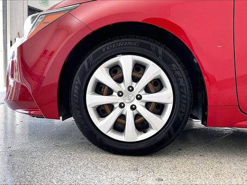 Used 2021 Toyota Corolla LE FWD image 8