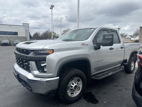 Used 2020 Chevrolet Silverado 2500 W/T w/ WT Convenience Package image 4