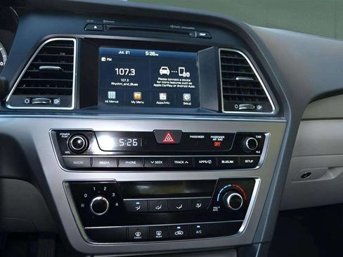 Used 2016 Hyundai Sonata SE image 22