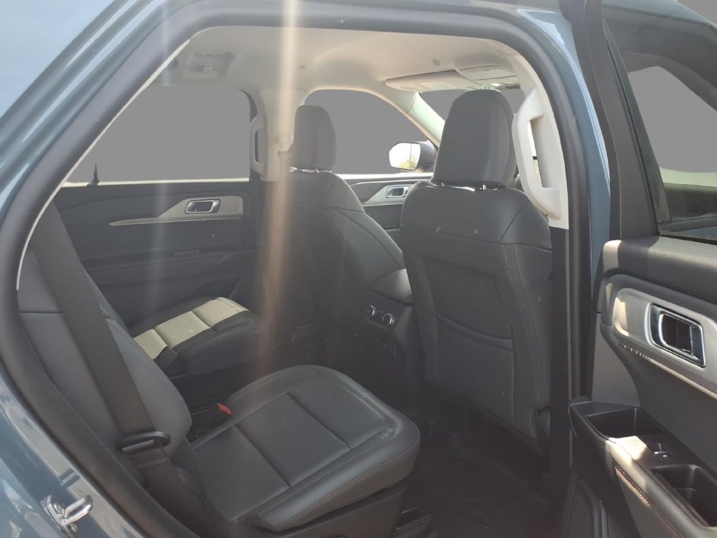 New 2026 Ford Explorer Active w/ Active Comfort Package AWD/4WD image 11