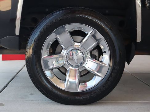Used 2014 Chevrolet Silverado 1500 LTZ Z71 w/ LTZ Plus Package AWD/4WD image 11