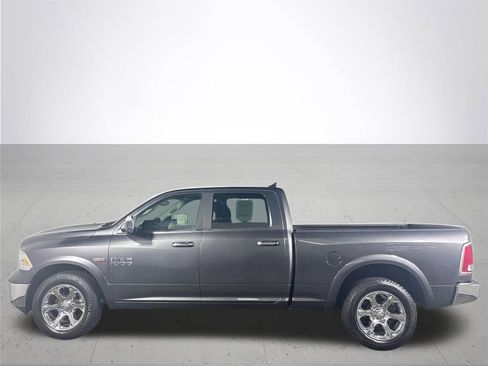 Used 2016 RAM 1500 Laramie w/ Convenience Group image 9