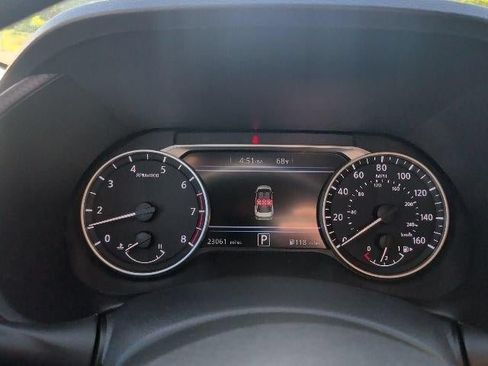 Used 2025 Nissan Sentra SV FWD image 27