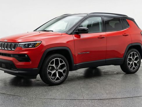 Used 2025 Jeep Compass Limited image 3